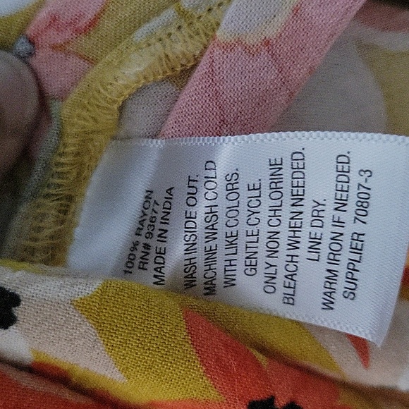 Arizona Jean Co Floral Print Romper NWT - Picture 13 of 13